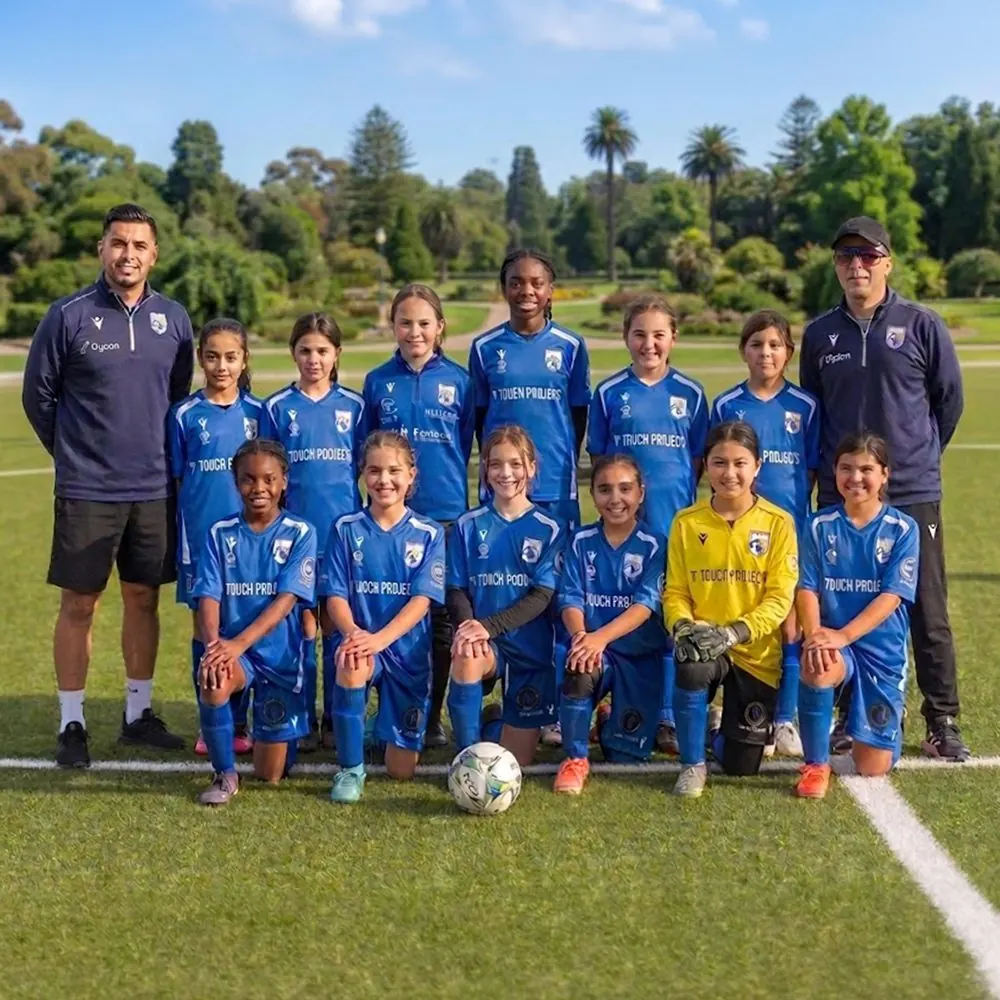 Equipo deportivo fotografiado en su cancha